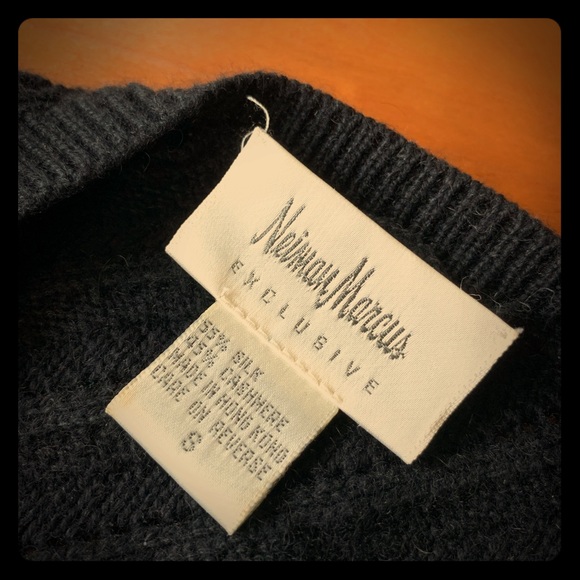 Neiman Marcus Sweaters - Vintage Neiman Marcus silk/cashmere sweater